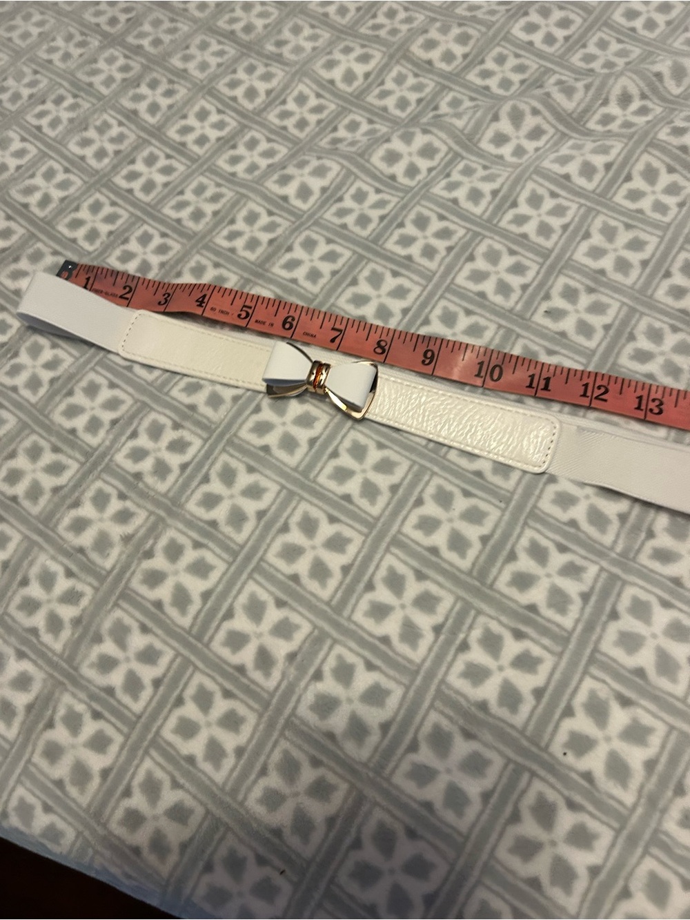 Elle White Elastic Bow Belt with Gold Center